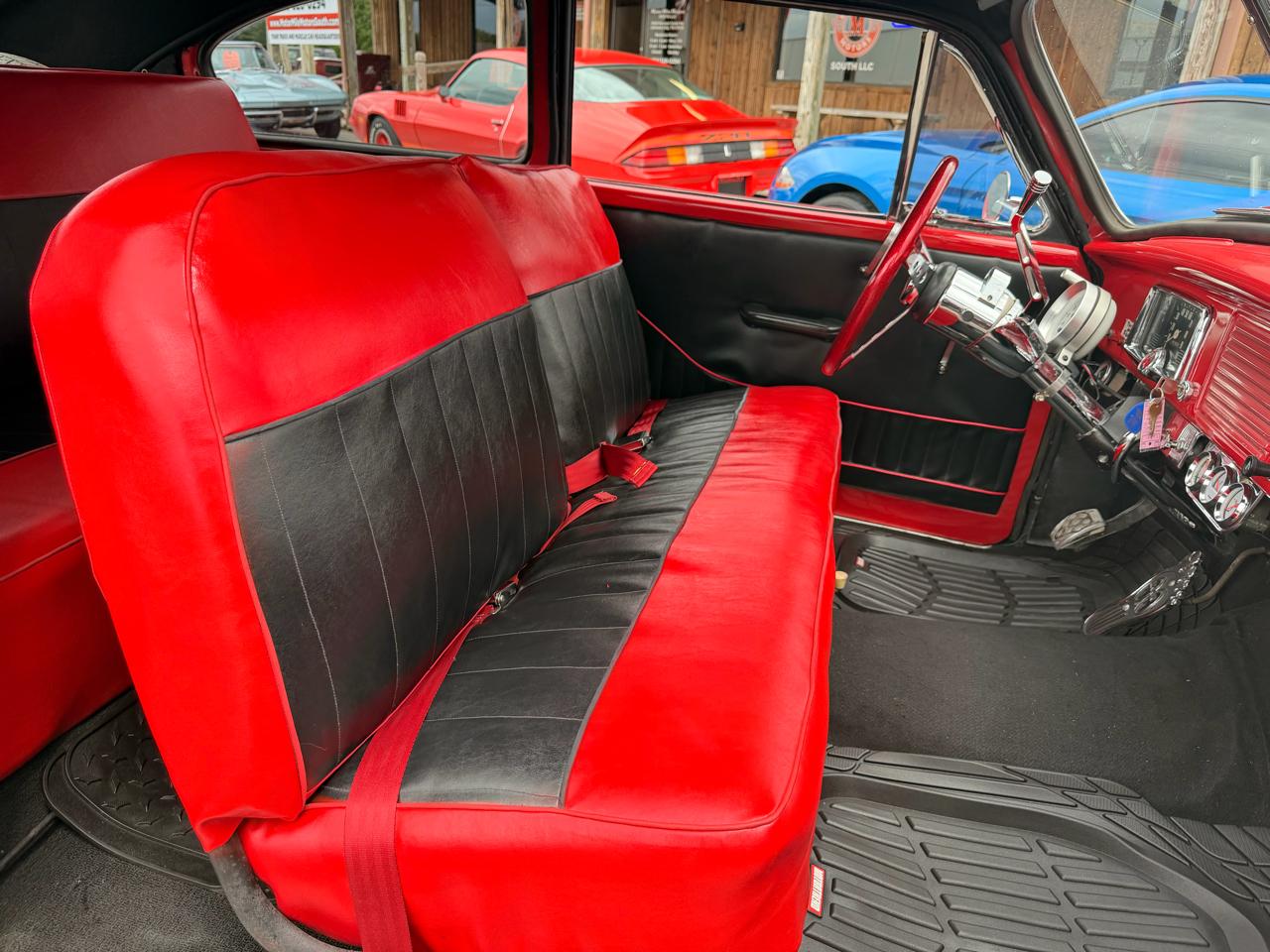 Kaiser Deluxe  1951