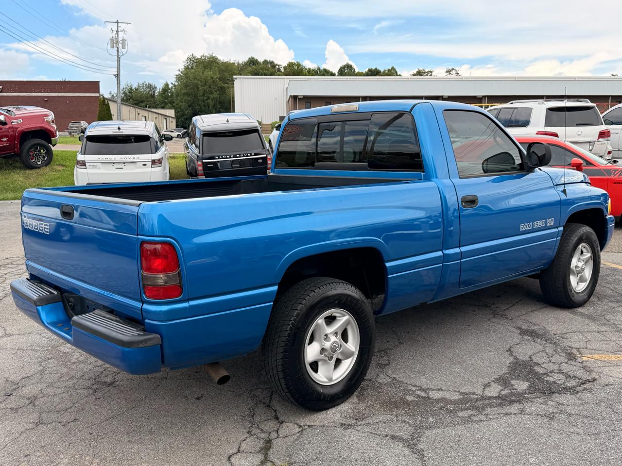 Dodge Ram 1500 2dr Reg Cab 119" WB 2001