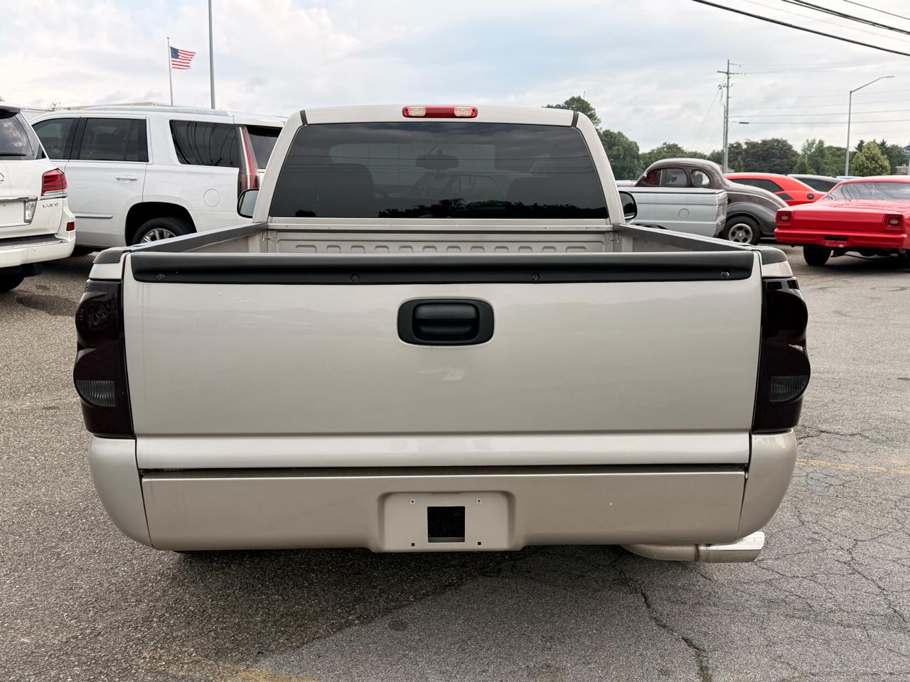 Chevrolet Silverado 1500 2WD Reg Cab 133.0" LS 2005
