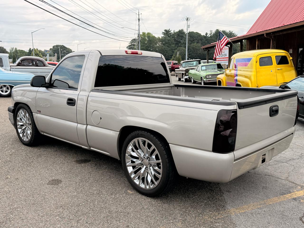 Chevrolet Silverado 1500 2WD Reg Cab 133.0" LS 2005