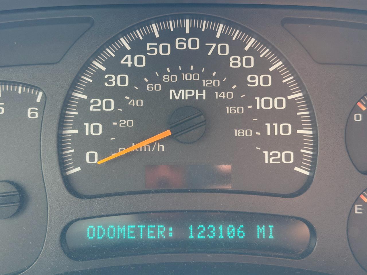 Chevrolet Silverado 1500 2WD Reg Cab 133.0" LS 2005