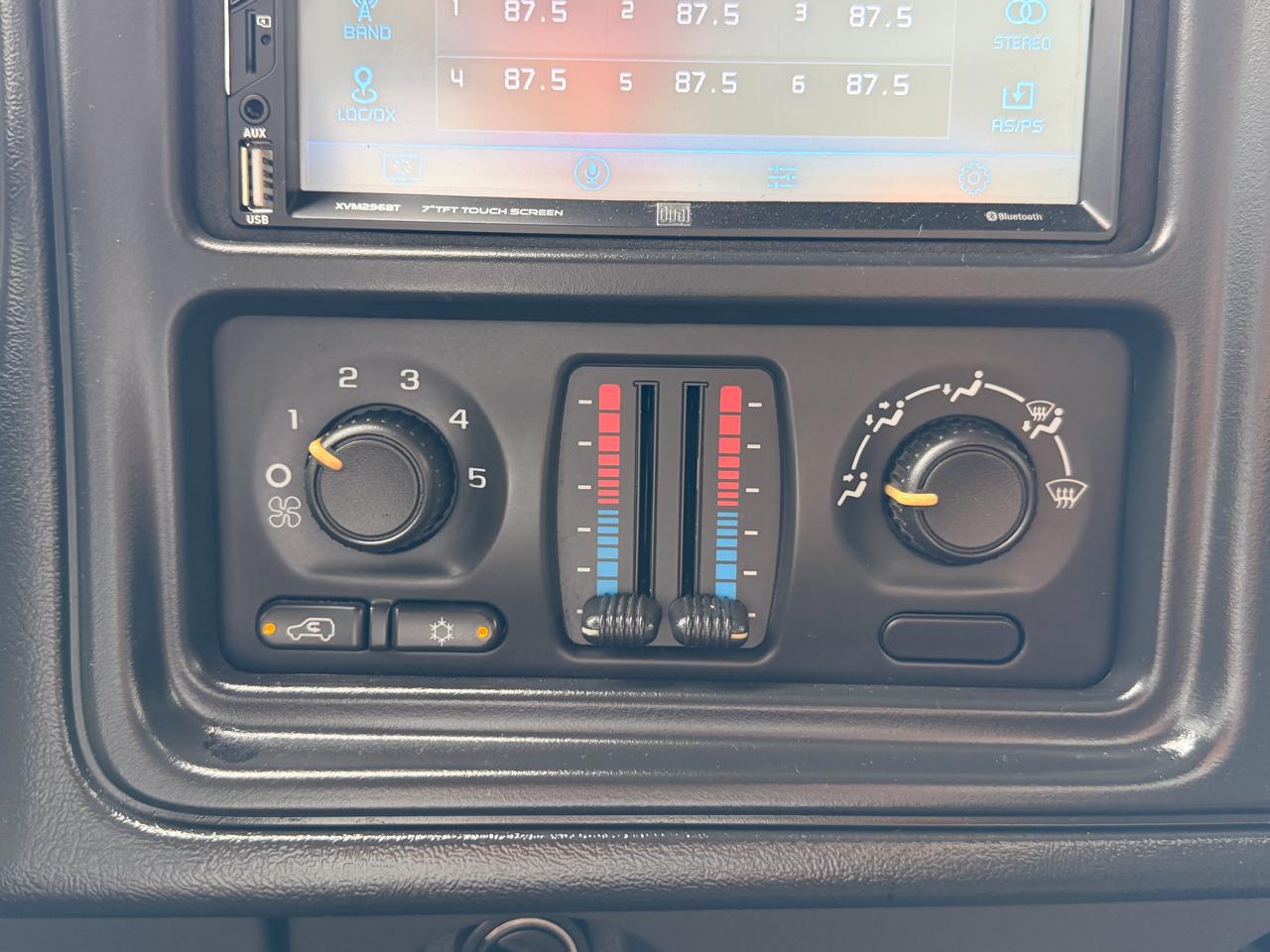 Chevrolet Silverado 1500 2WD Reg Cab 133.0" LS 2005