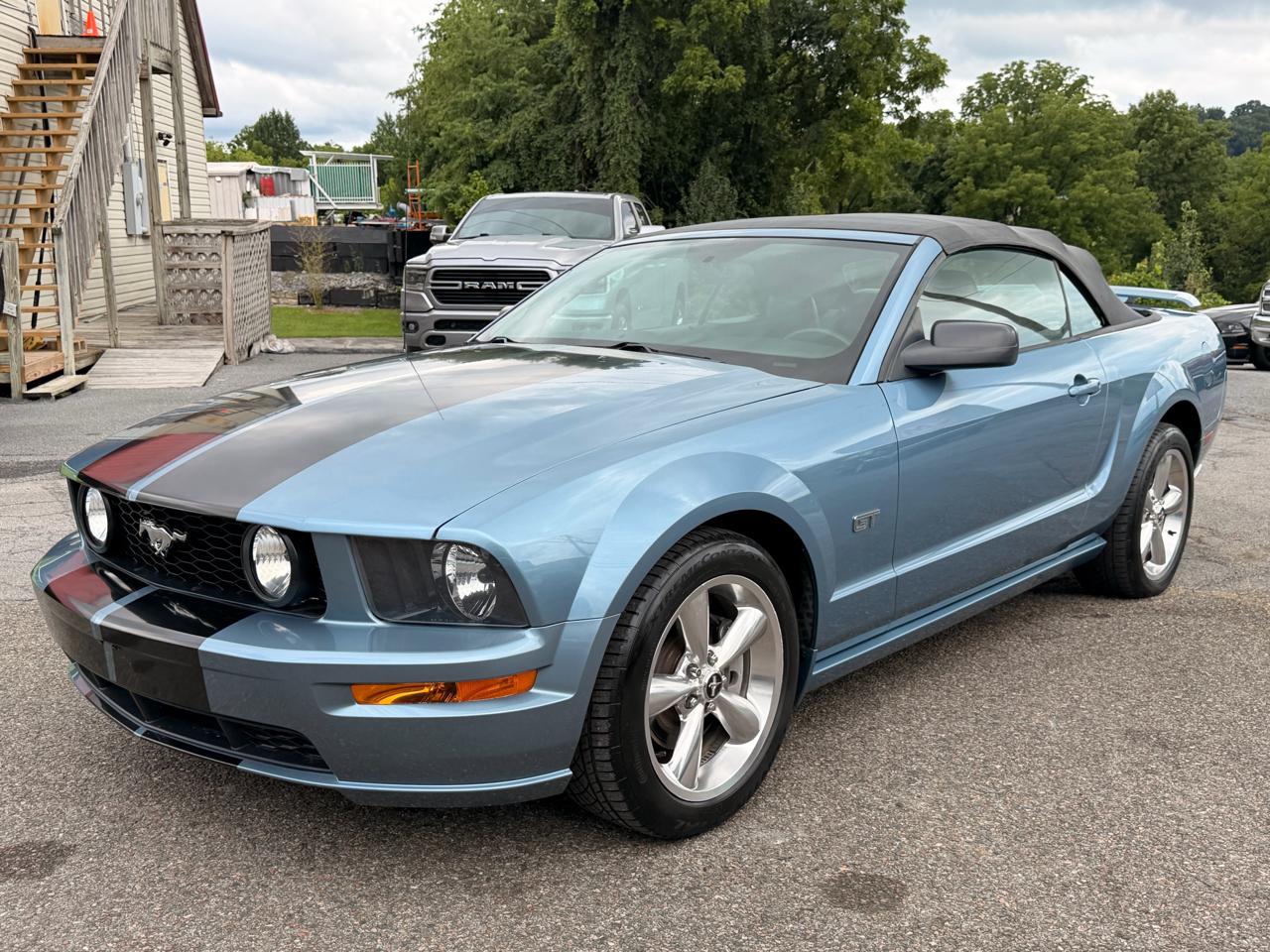 Ford Mustang 2dr Conv GT Deluxe 2006