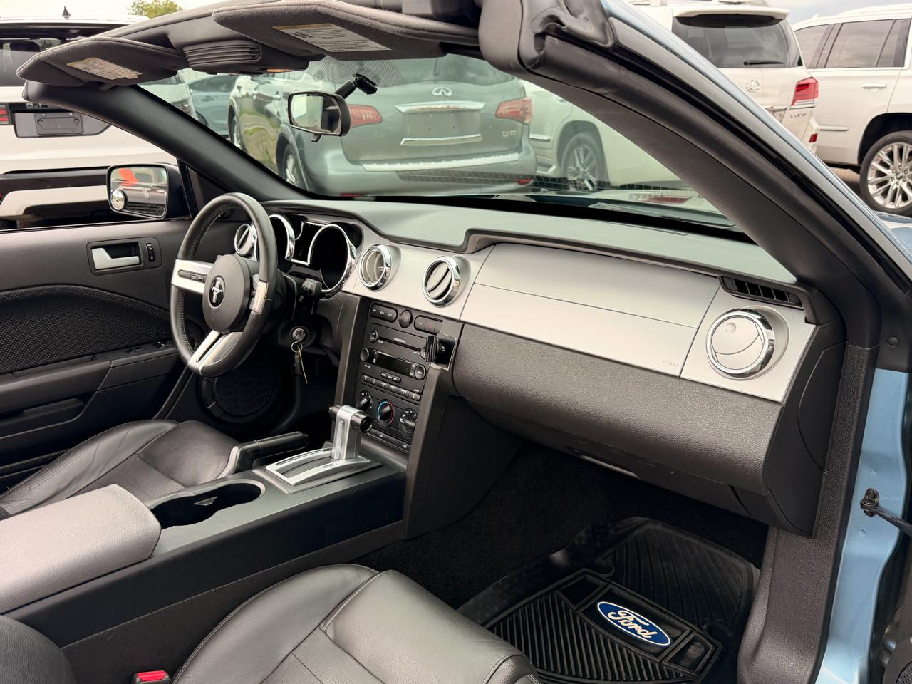 Ford Mustang 2dr Conv GT Deluxe 2006