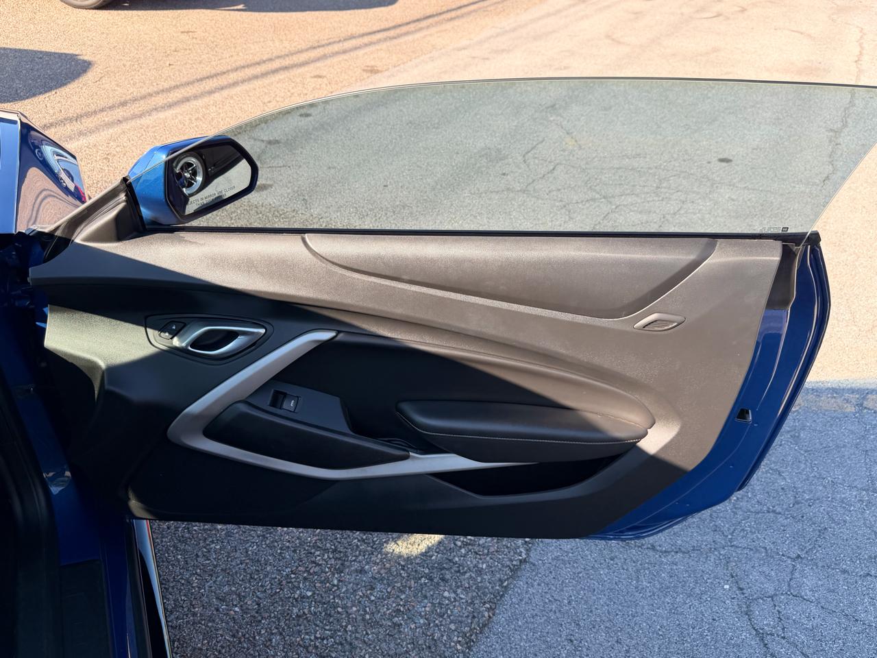 Chevrolet Camaro 2dr Cpe 1LT 2019