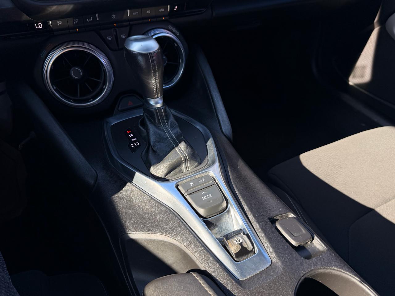 Chevrolet Camaro 2dr Cpe 1LT 2019