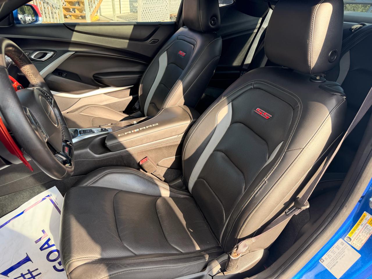 Chevrolet Camaro 2dr Cpe 1SS 2016