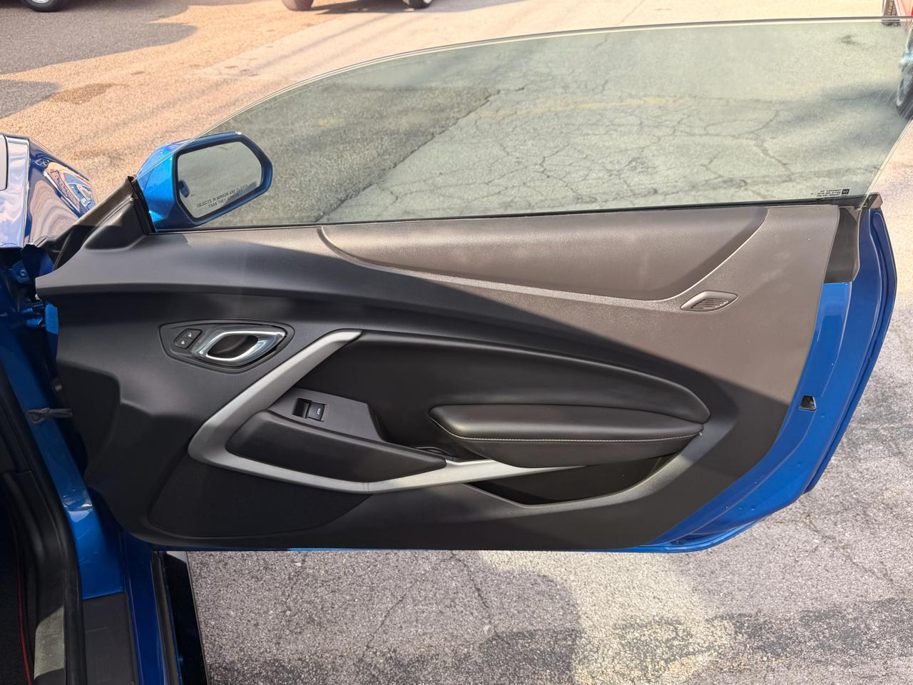 Chevrolet Camaro 2dr Cpe 1SS 2016