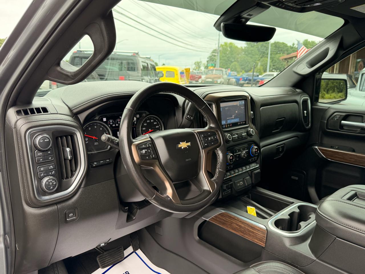 Chevrolet Silverado 1500 4WD Crew Cab 147" High Country 2021