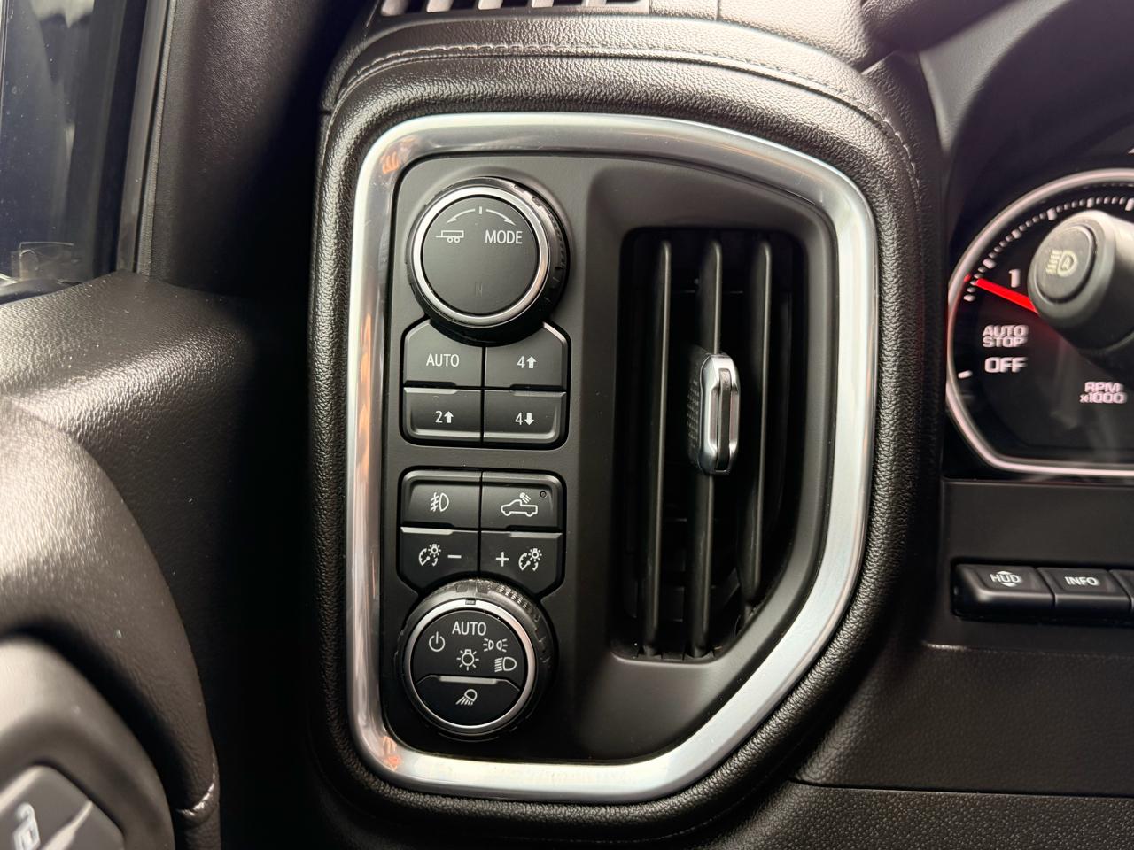 Chevrolet Silverado 1500 4WD Crew Cab 147" High Country 2021