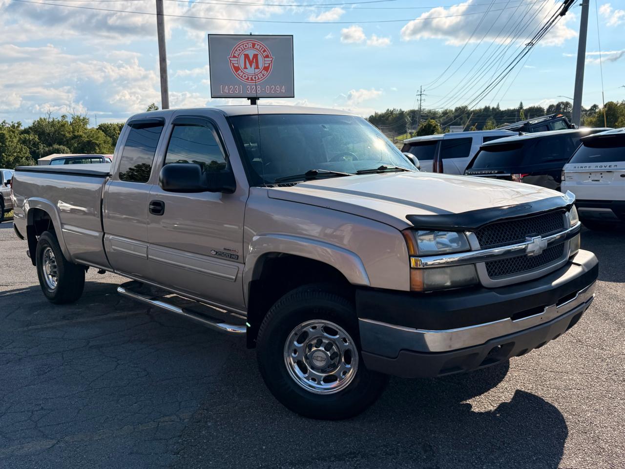 2004 Chevrolet Silverado 2500HD Ext Cab 157.5" WB LS