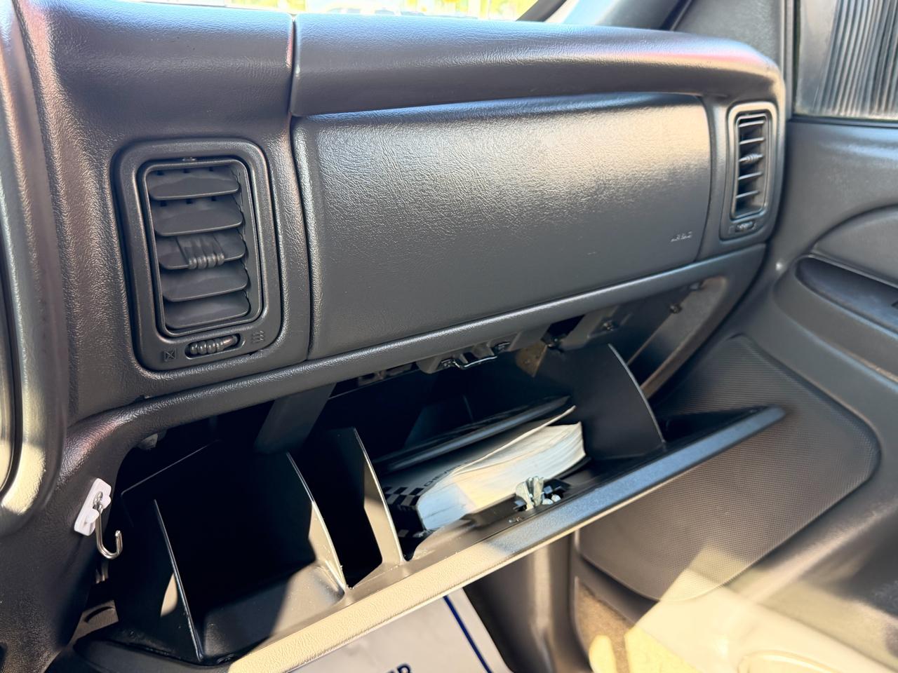 Chevrolet Silverado 2500HD Ext Cab 157.5" WB LS 2004