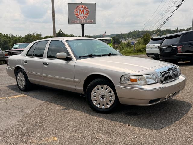 Silver 2007 Mercury Grand Marquis Sedan Rear-Wheel Drive Automatic