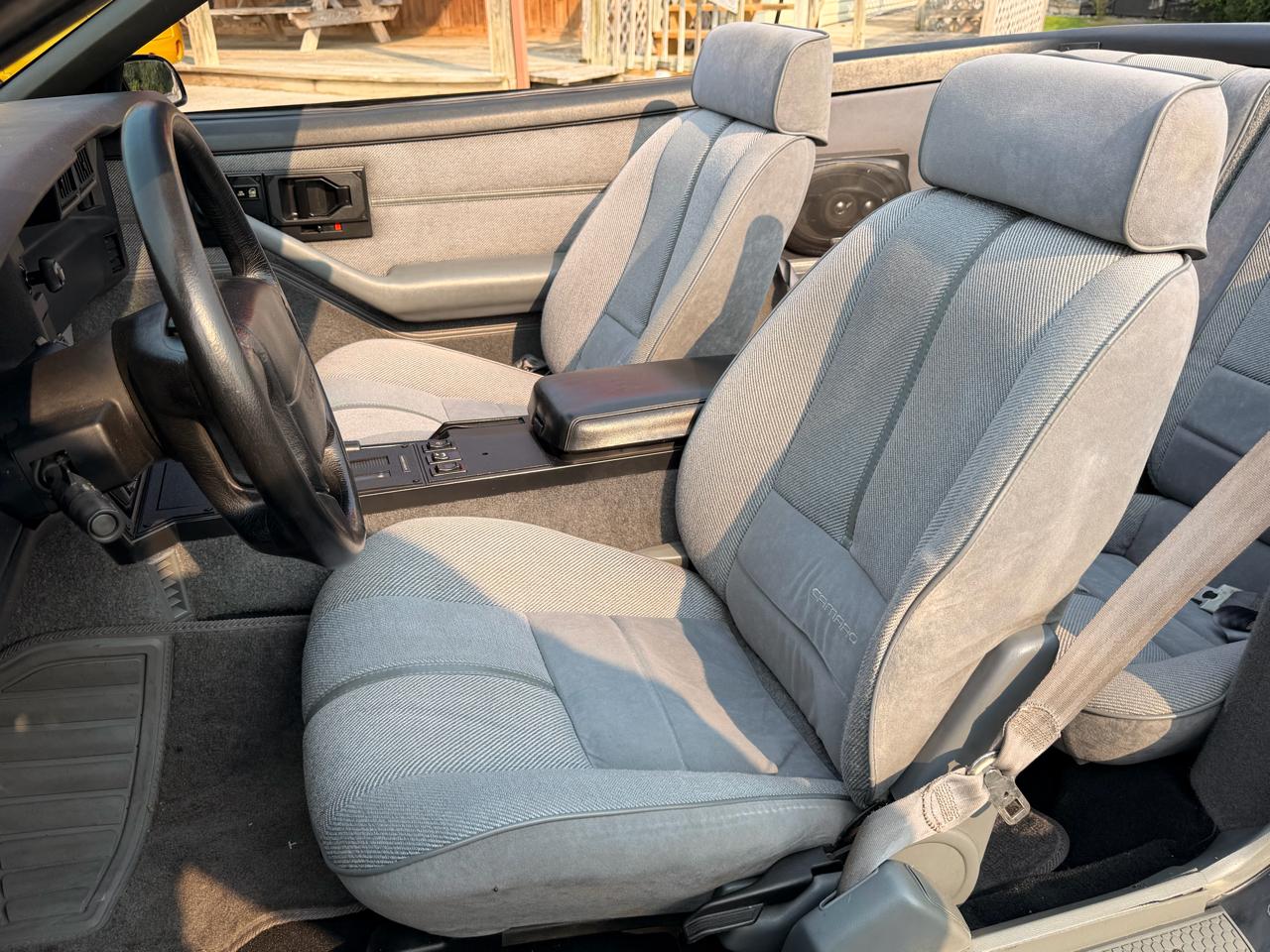 Chevrolet Camaro 2dr Convertible RS 1991