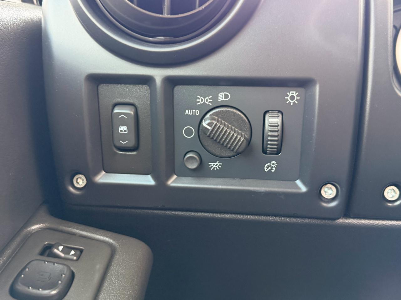 HUMMER H2 4dr Wgn SUT 2005