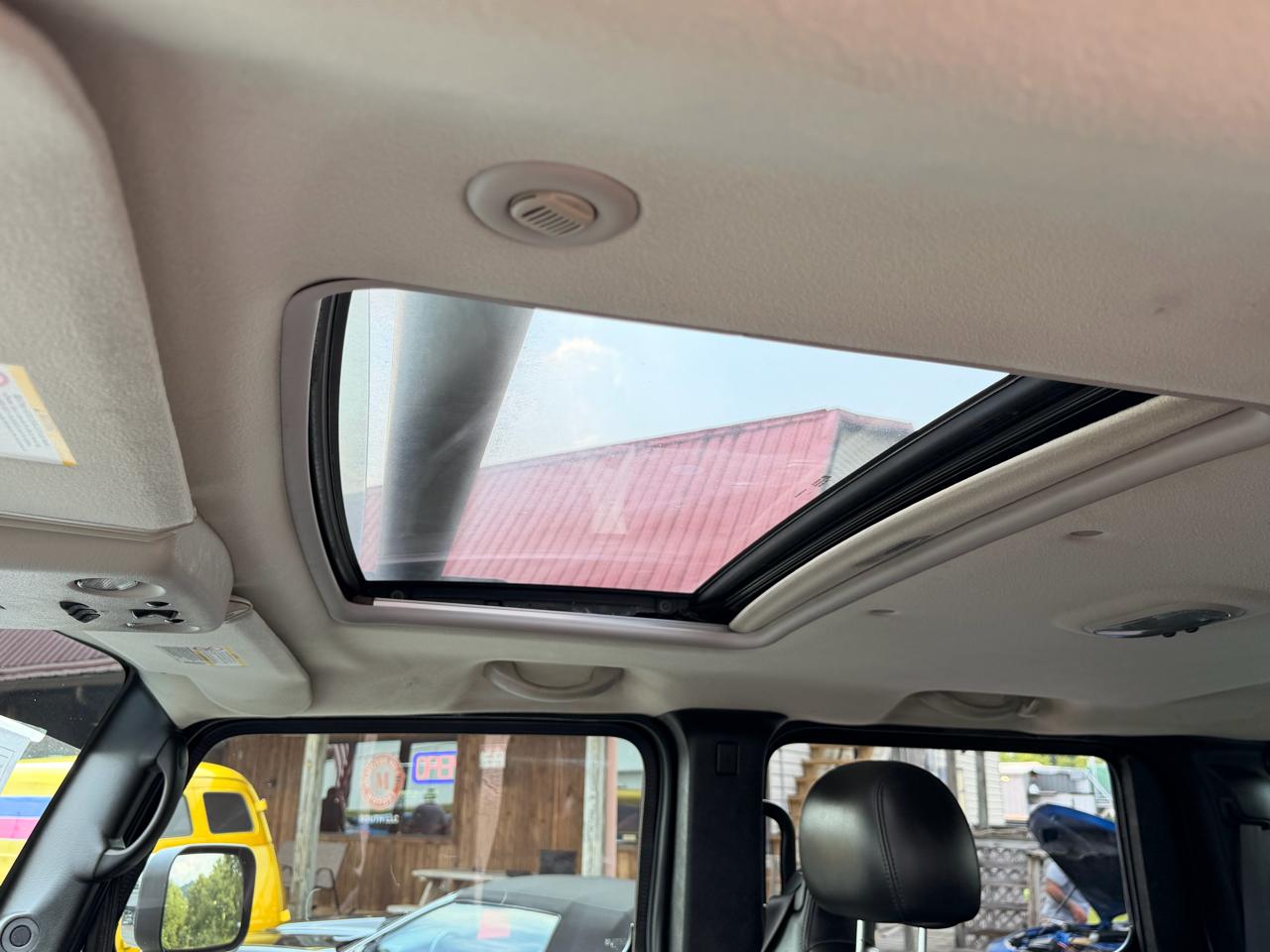 HUMMER H2 4dr Wgn SUT 2005