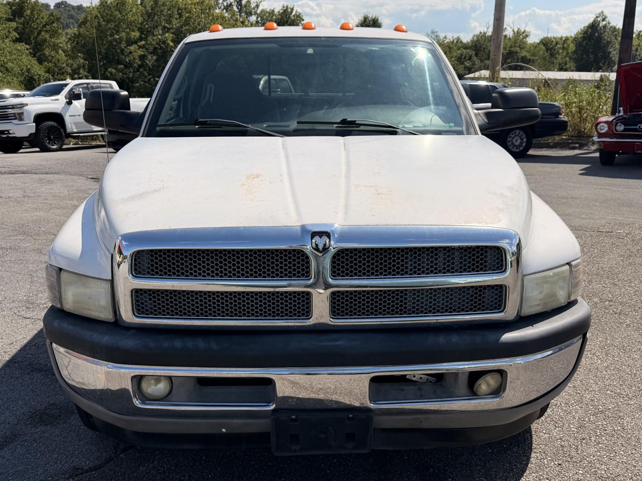 Dodge Ram 3500 4dr Quad Cab 155" WB DRW 2002