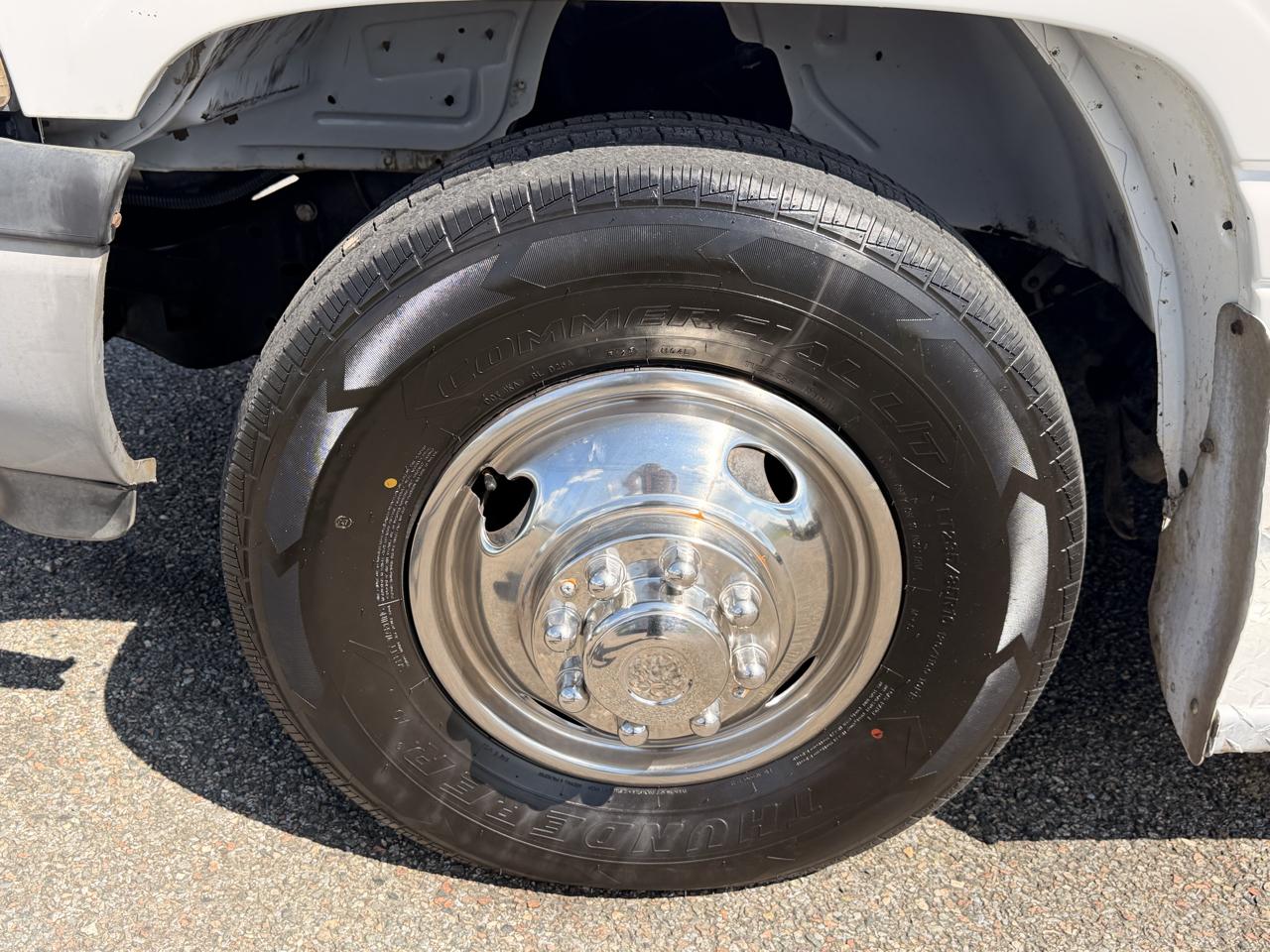 Dodge Ram 3500 4dr Quad Cab 155" WB DRW 2002