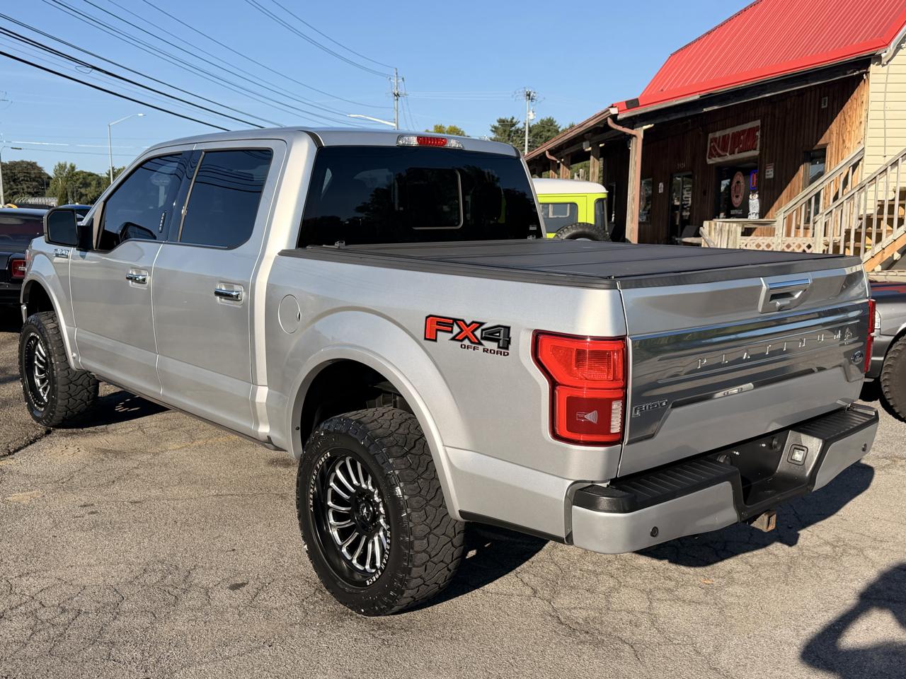 Ford F-150 4WD SuperCrew 145" Platinum 2018