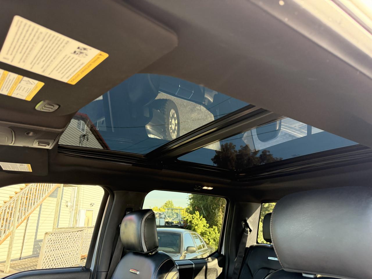 Ford F-150 4WD SuperCrew 145" Platinum 2018