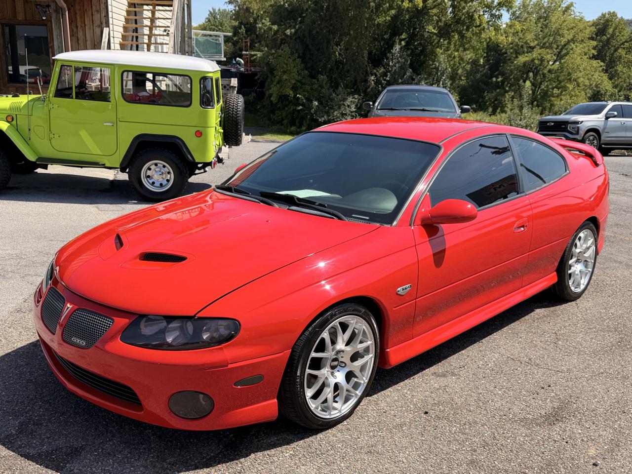 Pontiac GTO 2dr Cpe 2006