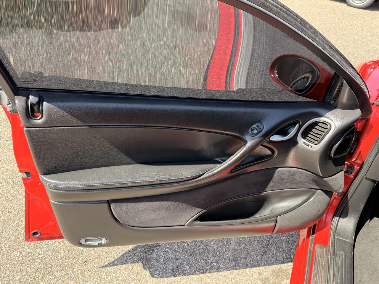 Pontiac GTO 2dr Cpe 2006