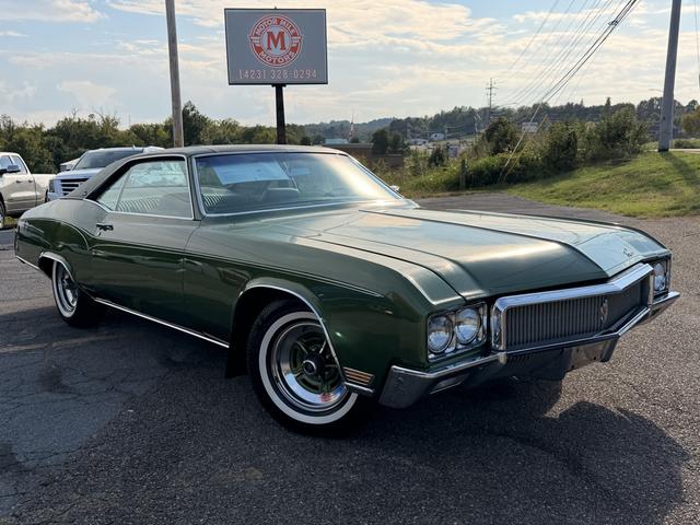 Green 1970 Buick Riviera Coupe