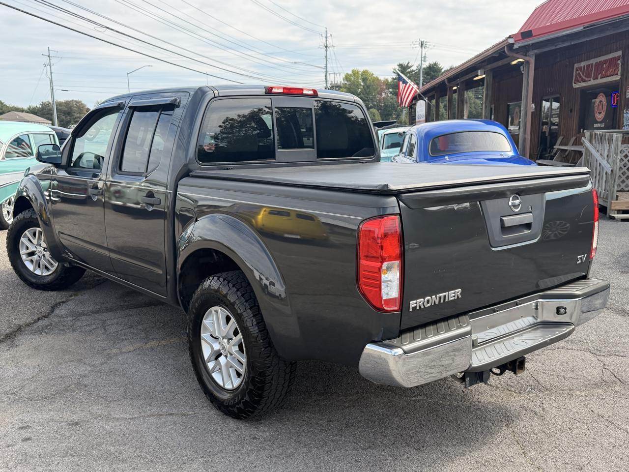Nissan Frontier 2WD Crew Cab SWB Auto SV 2014