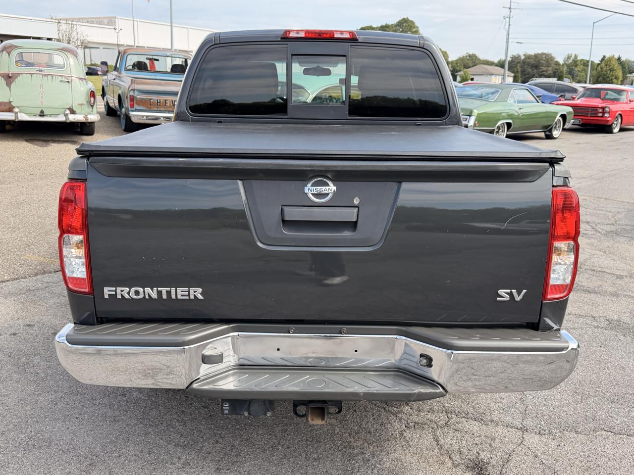 Nissan Frontier 2WD Crew Cab SWB Auto SV 2014