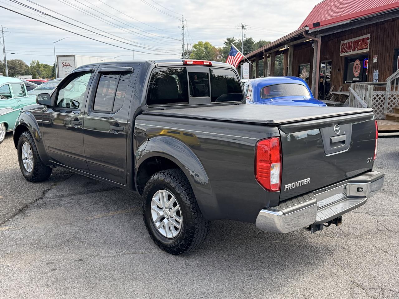 Nissan Frontier 2WD Crew Cab SWB Auto SV 2014