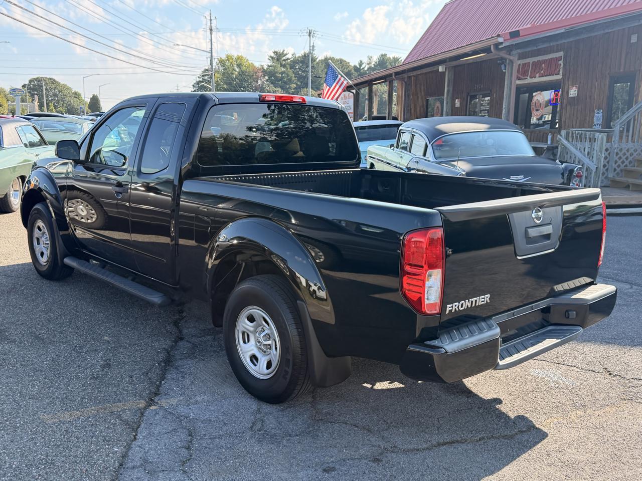 Nissan Frontier King Cab 4x2 S Manual 2018