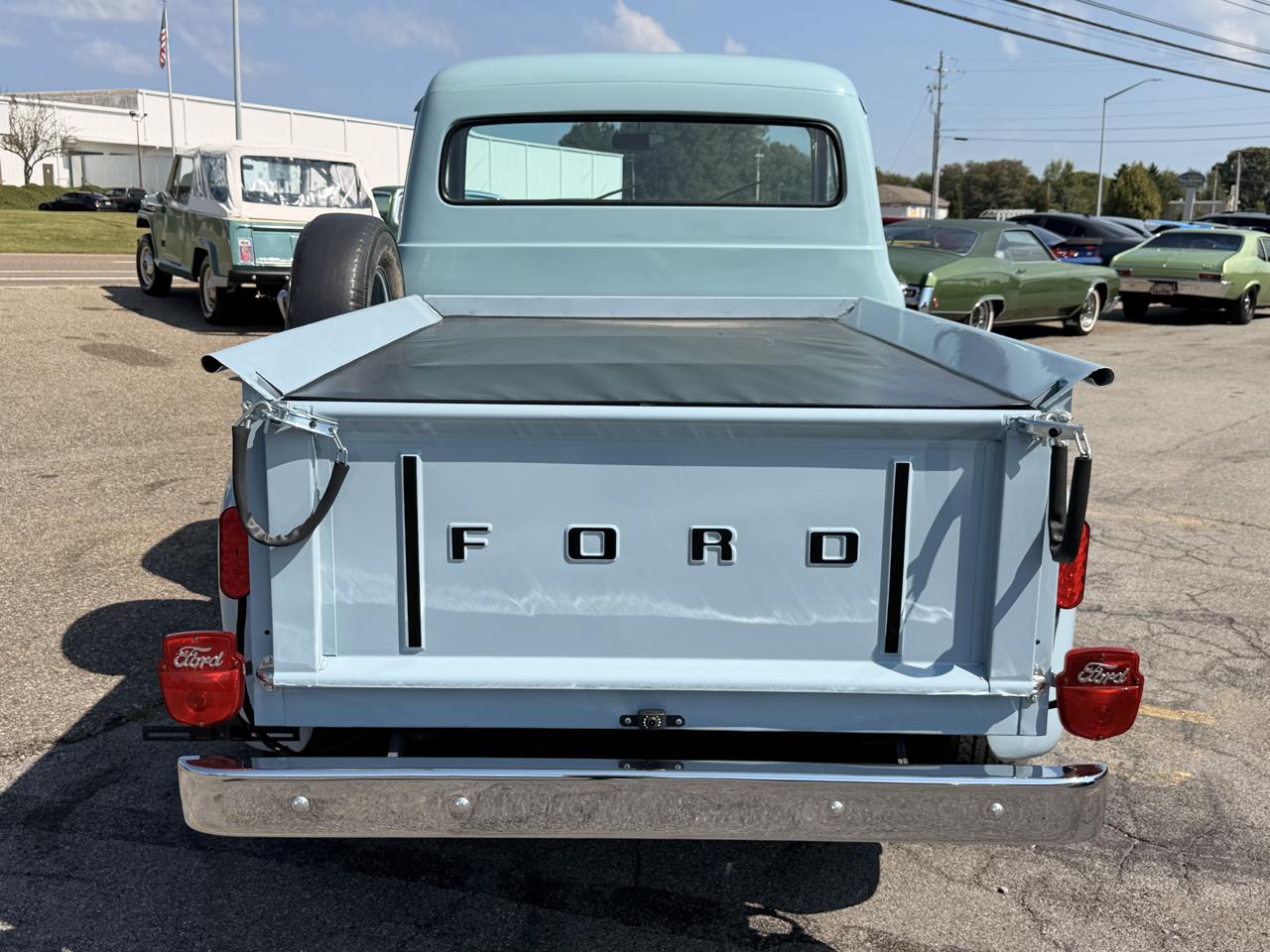 Ford F100 Custom Reg Cab 1954