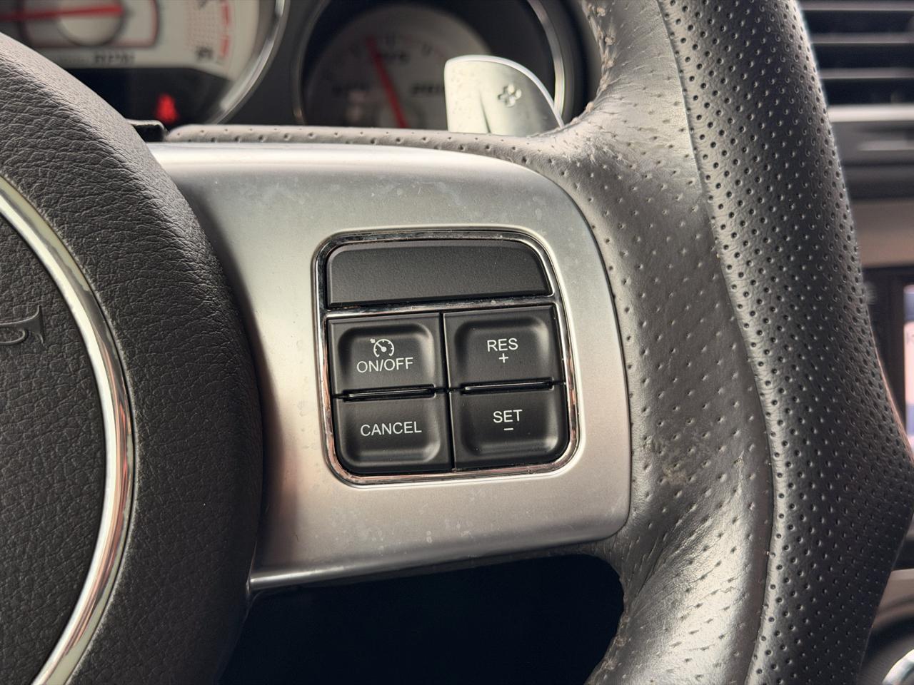 Dodge Challenger 2dr Cpe SRT8 2014