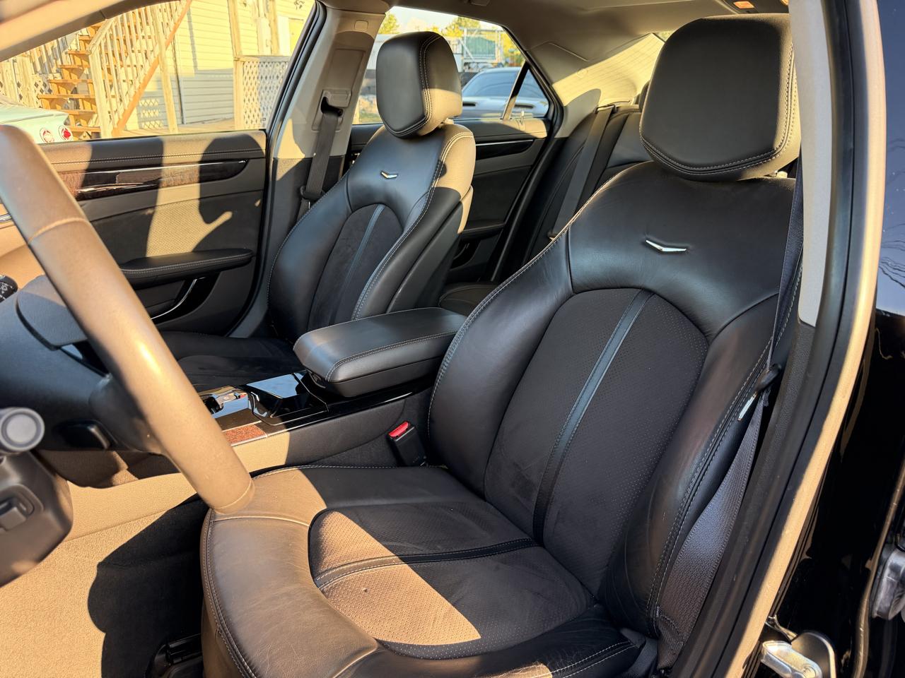 Cadillac CTS-V Sedan 4dr Sdn 2014
