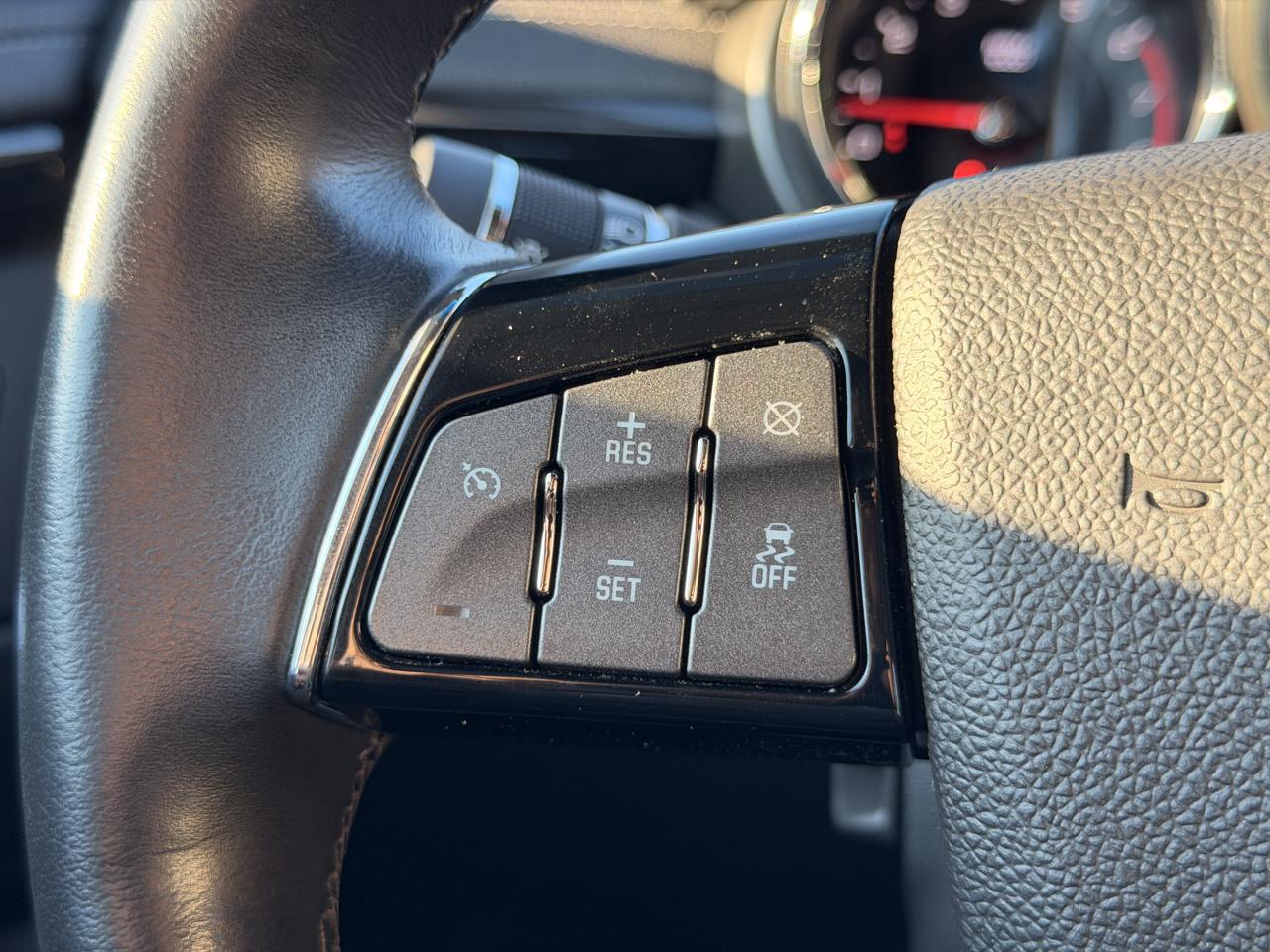 Cadillac CTS-V Sedan 4dr Sdn 2014