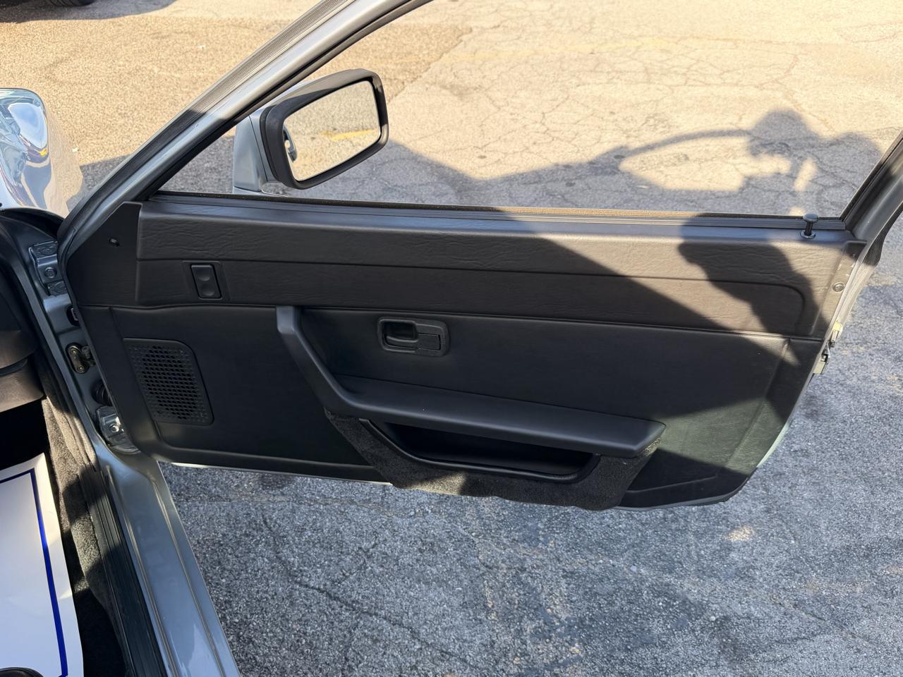 Porsche 944  1983