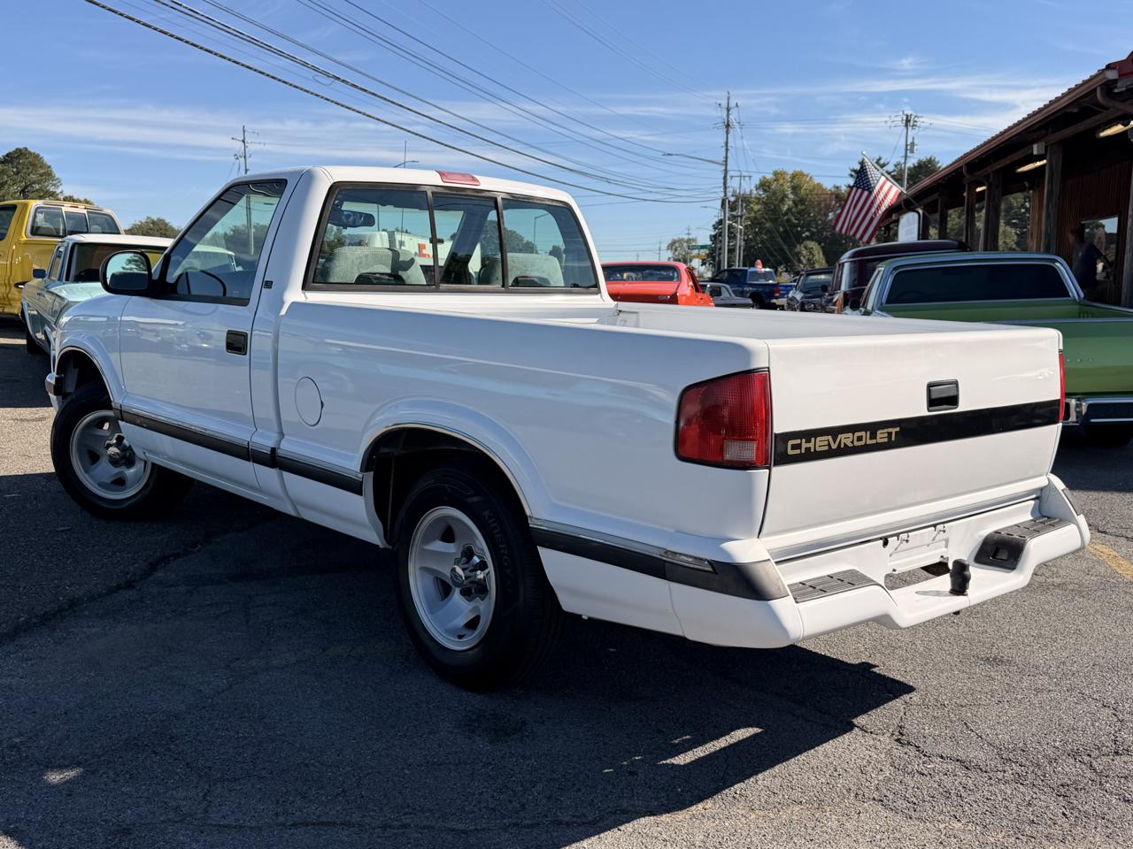 Chevrolet S-10 Reg Cab 108.3" WB 1995