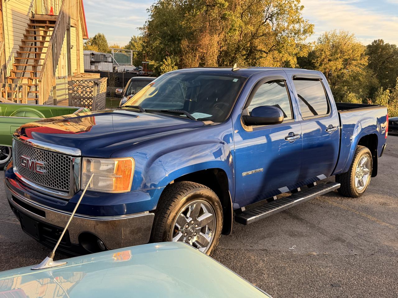 GMC Sierra 1500 2WD Crew Cab 143.5" SLT 2013