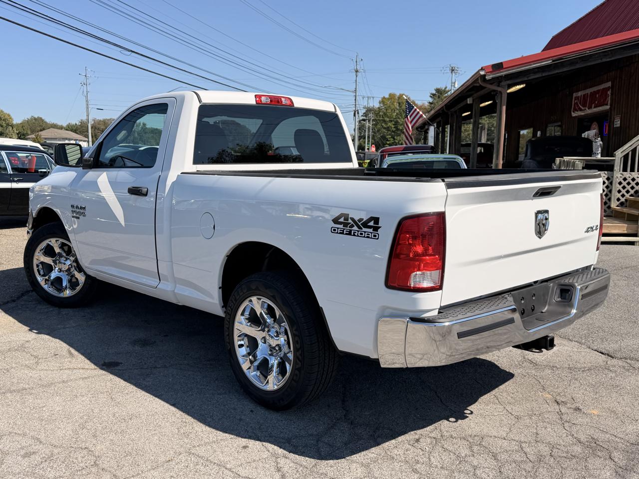 RAM 1500 Classic Tradesman 4x4 Reg Cab 6'4" Box 2021