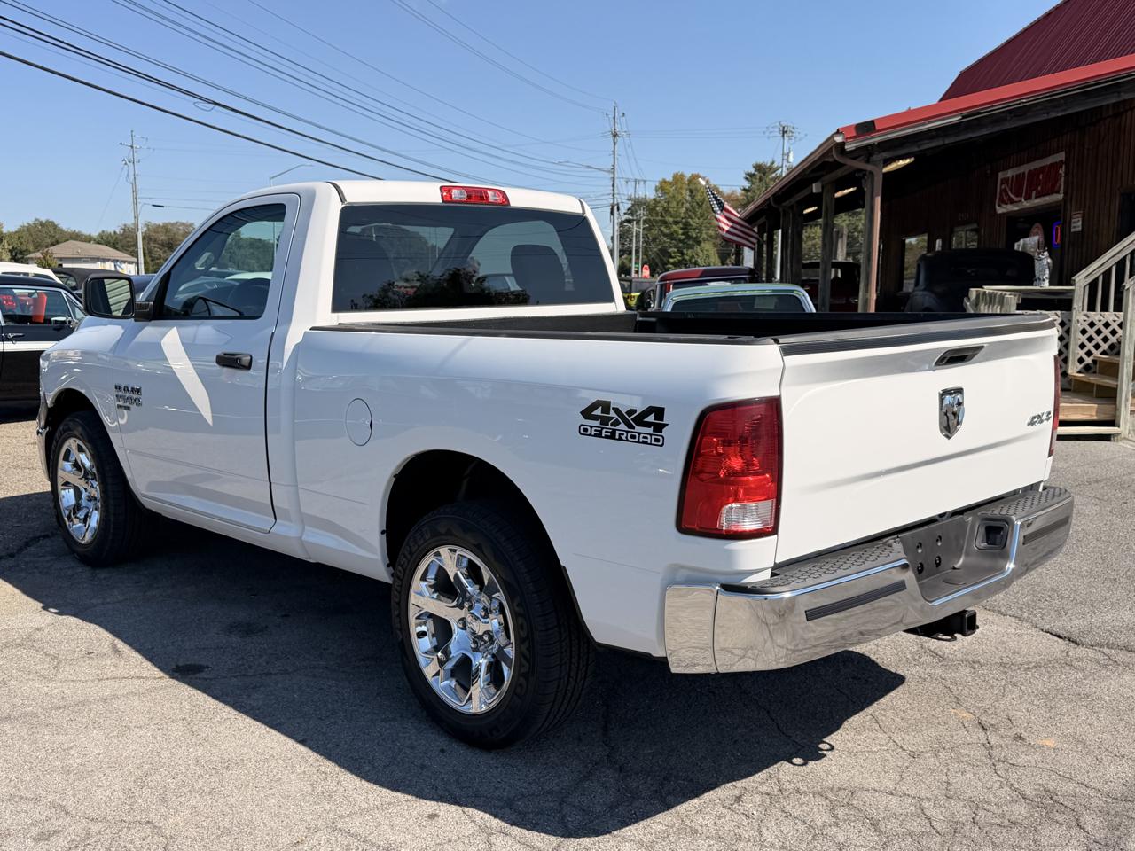 RAM 1500 Classic Tradesman 4x4 Reg Cab 6'4" Box 2021