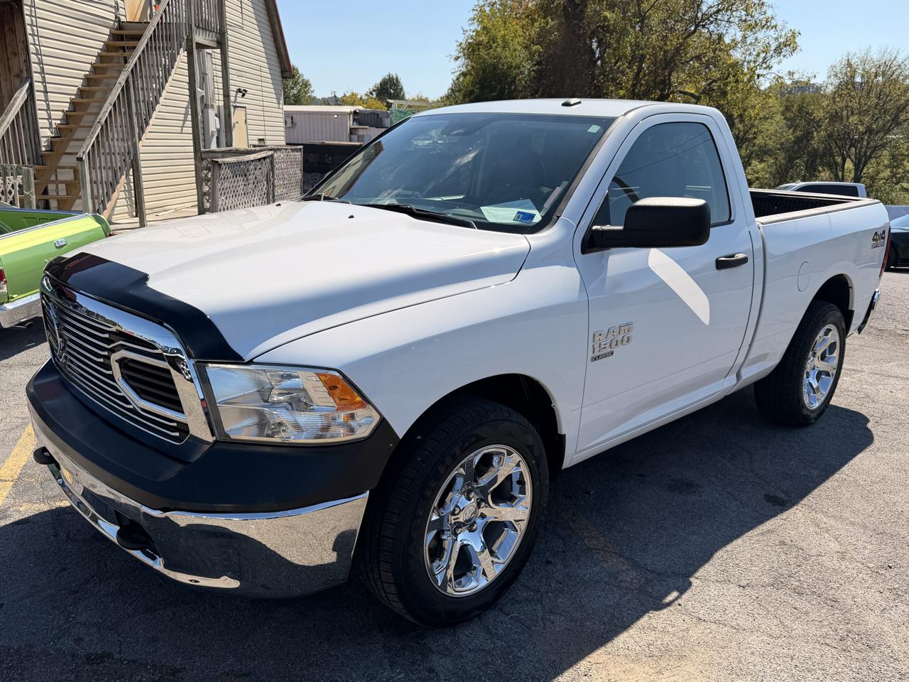RAM 1500 Classic Tradesman 4x4 Reg Cab 6'4" Box 2021