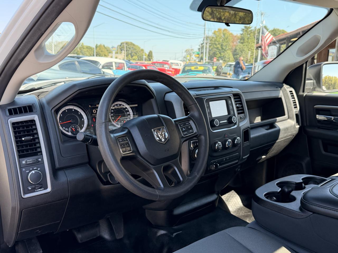 RAM 1500 Classic Tradesman 4x4 Reg Cab 6'4" Box 2021