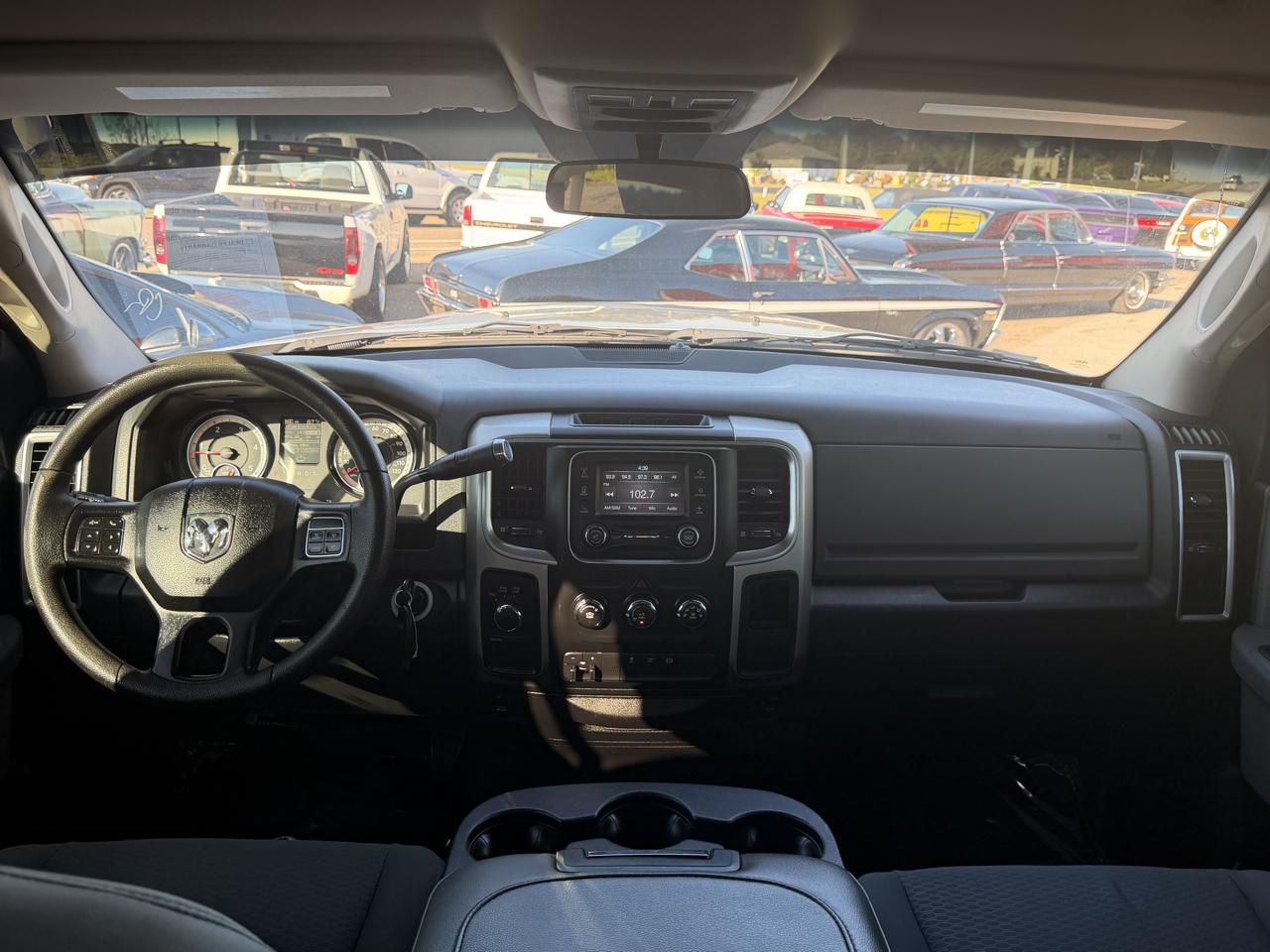 RAM 2500 SLT 4x4 Crew Cab 6'4" Box 2017