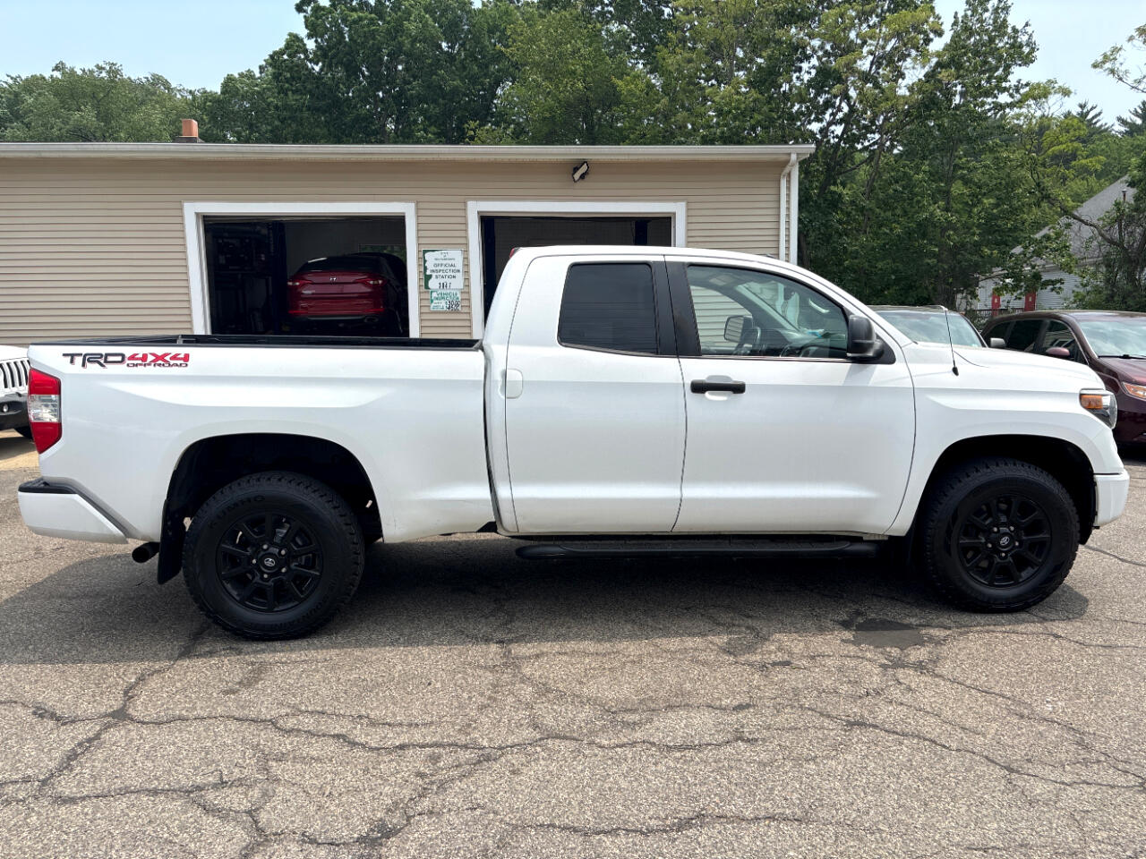 2019 Toyota Tundra SR5 Double Cab photo 6