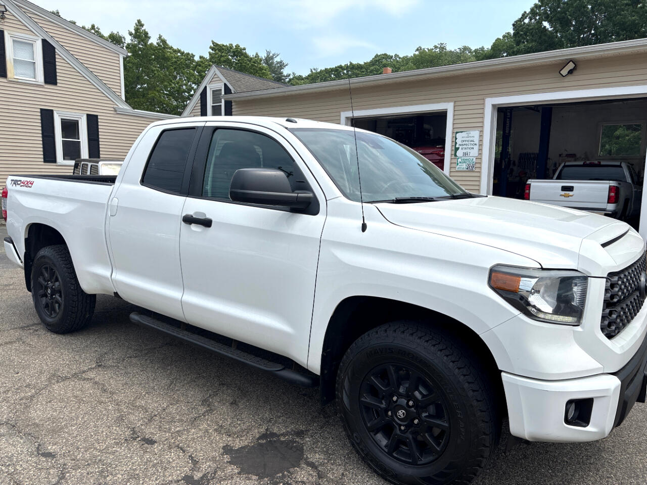 2019 Toyota Tundra SR5 Double Cab photo 7