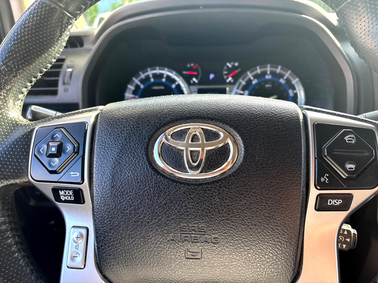 2015 Toyota 4Runner SR5 4WD photo 18