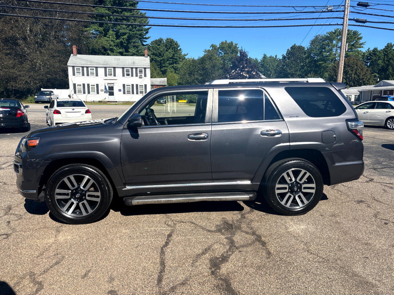 2016 Toyota 4Runner Limited 4WD V6 photo 2