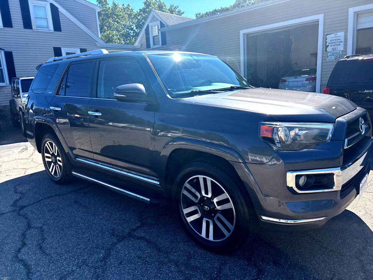 2016 Toyota 4Runner Limited 4WD V6 photo 7