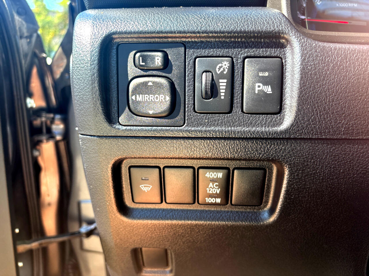 2016 Toyota 4Runner Limited 4WD V6 photo 17