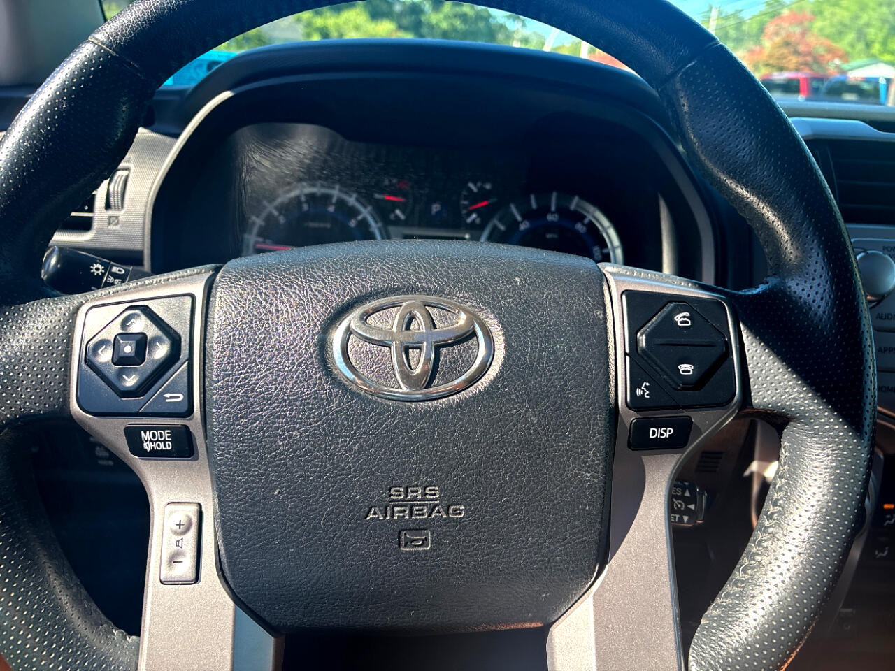 2016 Toyota 4Runner Limited 4WD V6 photo 18